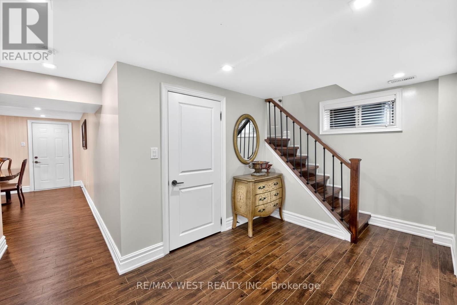 174 Cornelius Parkway, Toronto, Ontario  M6L 2K9 - Photo 33 - W13110806