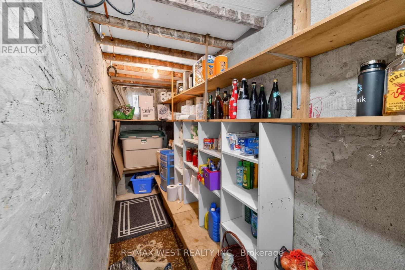 174 Cornelius Parkway, Toronto, Ontario  M6L 2K9 - Photo 42 - W13110806