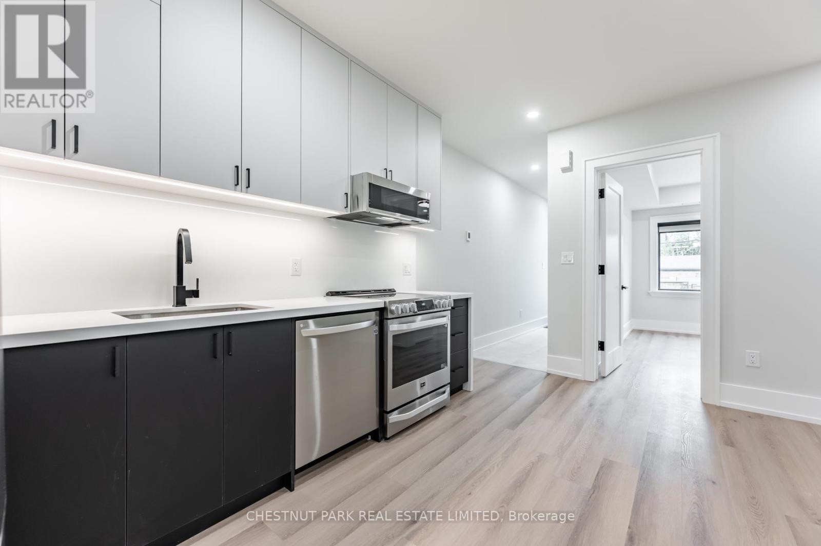 Main - 594 Concord Avenue, Toronto, Ontario  M6H 2R1 - Photo 10 - W13110824