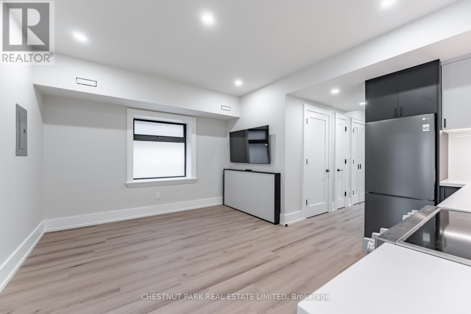 Main - 594 Concord Avenue, Toronto, Ontario  M6H 2R1 - Photo 9 - W13110824