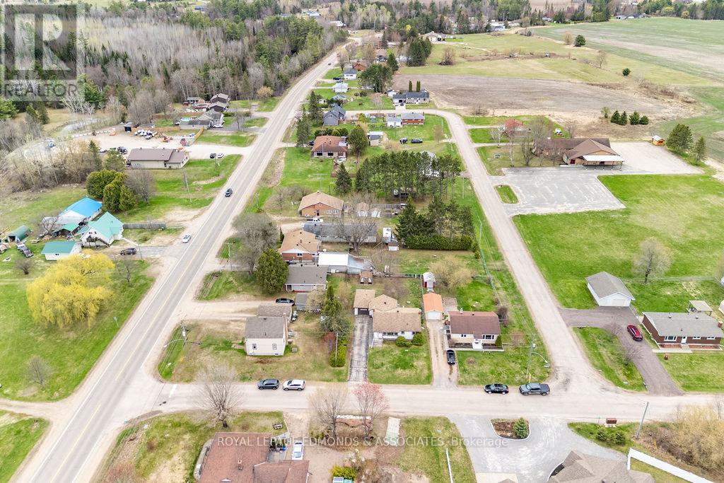 1211 Zadow Street, Laurentian Valley, Ontario  K8A 6W8 - Photo 37 - X13110644