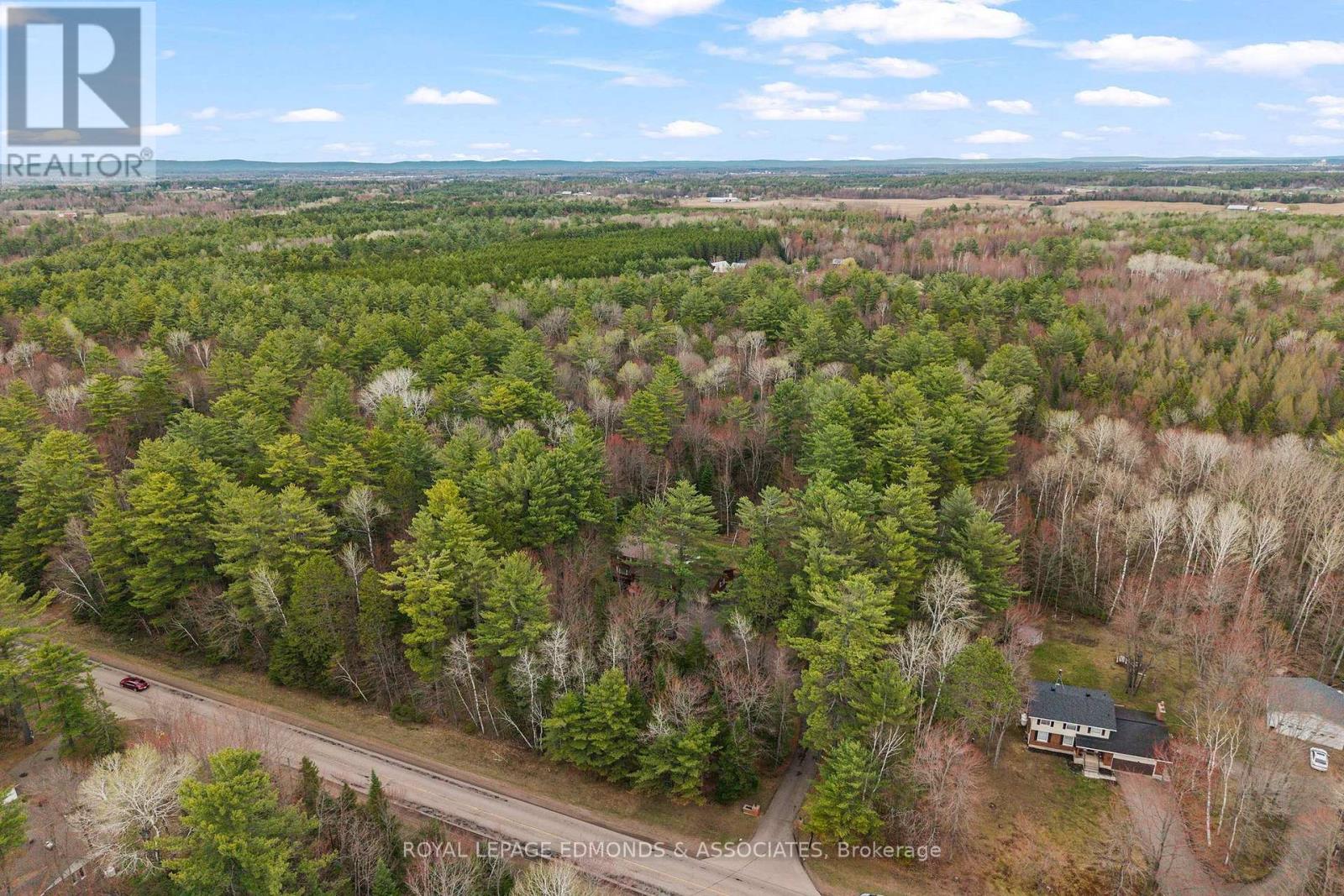 1452 B Line Road, Laurentian Valley, Ontario  K8A 6W8 - Photo 3 - X13110646