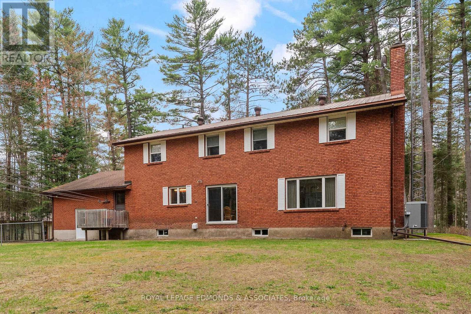 1452 B Line Road, Laurentian Valley, Ontario  K8A 6W8 - Photo 38 - X13110646
