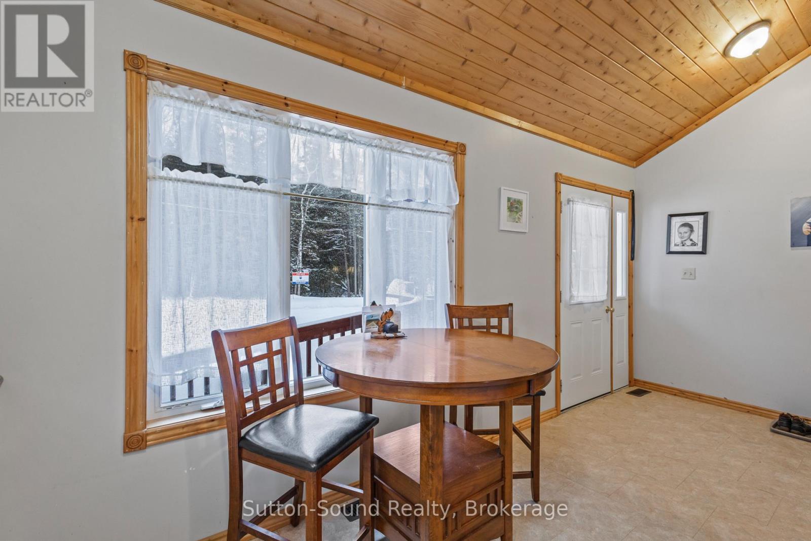 554 Stokes Bay Road, Northern Bruce Peninsula, Ontario  N0H 2M0 - Photo 4 - X12741950