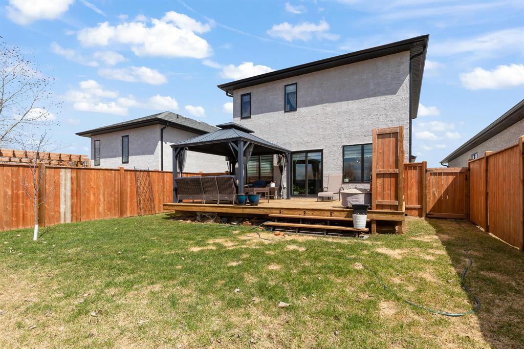 5 Winston Place, Steinbach, Manitoba  R5G 2W4 - Photo 22 - 202609799