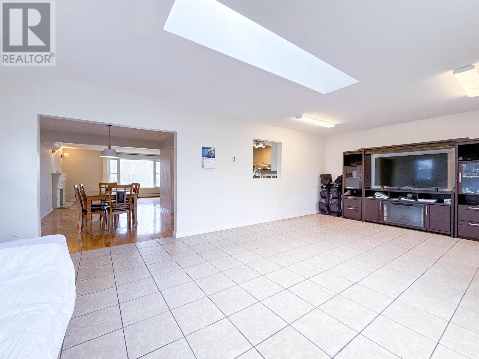 47 Emerald Drive, Charlottetown, Prince Edward Island  C1A 2Y5 - Photo 10 - 202610415