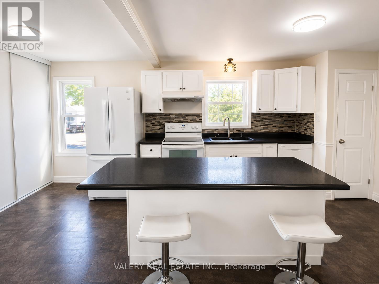Main - 374 Edmonton Street, Hamilton, Ontario  N5W 4Y5 - Photo 3 - X13110788