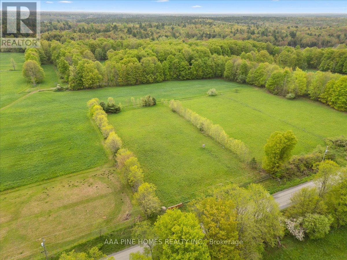 328 ROCKIES ROAD, Tweed, Ontario
