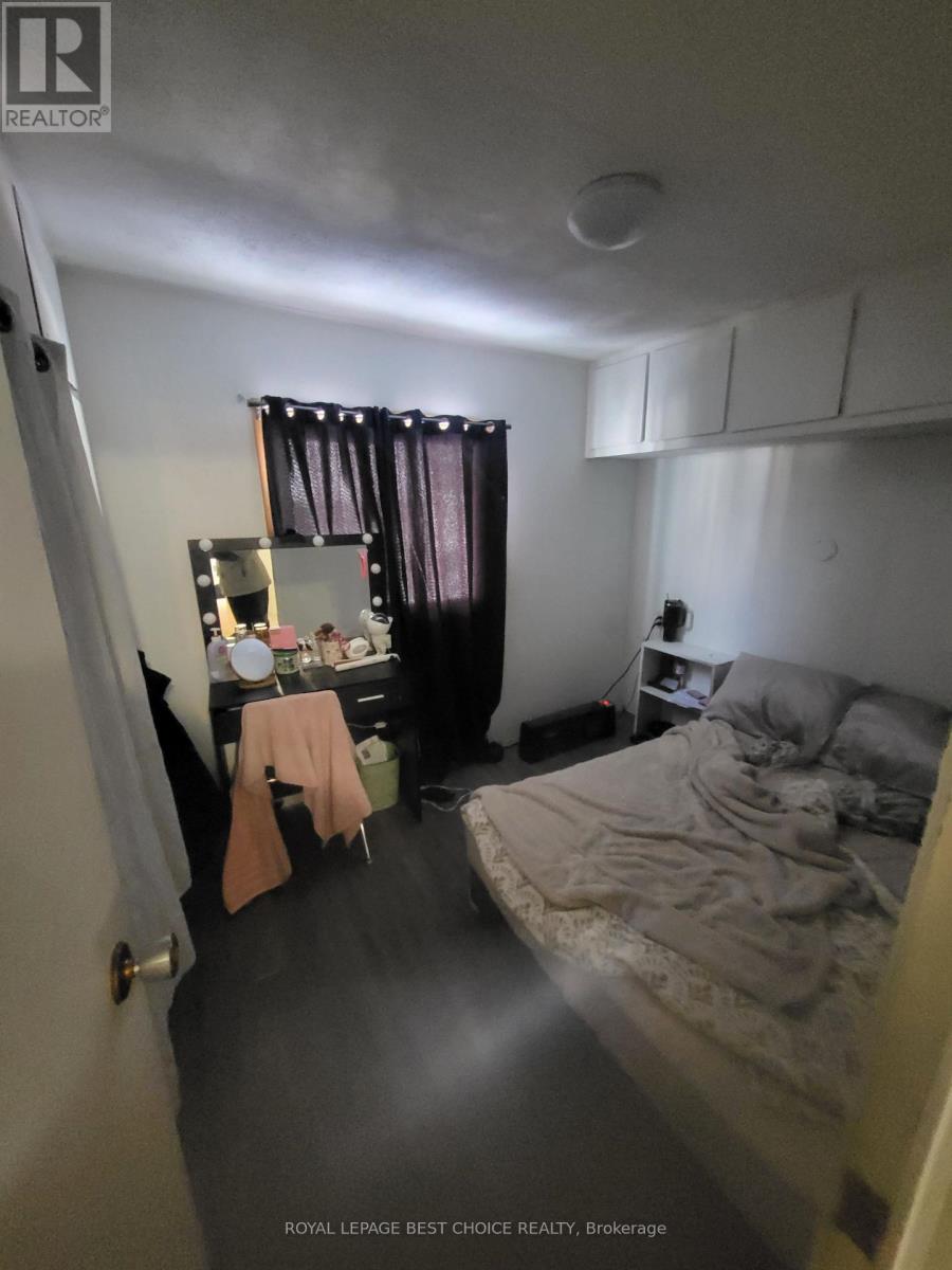 20 Goward Avenue, Temagami, Ontario  P0H 2H0 - Photo 13 - X12930474