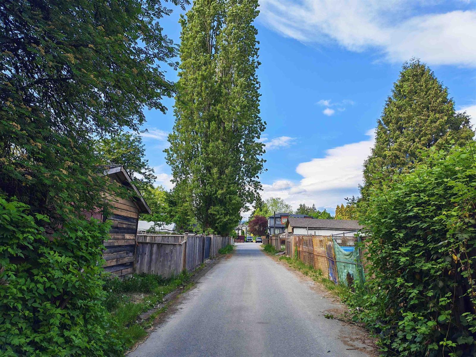 10156 143a Street, Surrey, British Columbia  V3T 5A9 - Photo 3 - R3120502