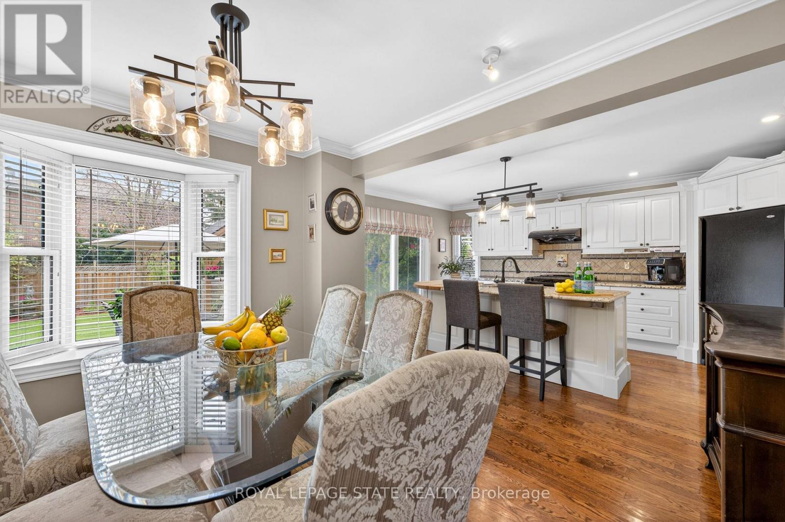 3086 Swansea Drive, Oakville, Ontario  L6L 6H6 - Photo 6 - W13110162