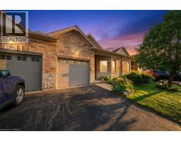 10 COBBLESTONE Drive Unit# 35, Paris, Ontario