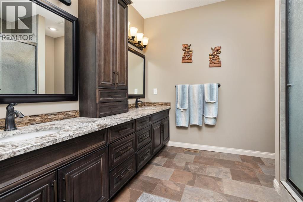 5607 27 Avenueclose, Camrose, Alberta  T4V 5C2 - Photo 11 - A2306660