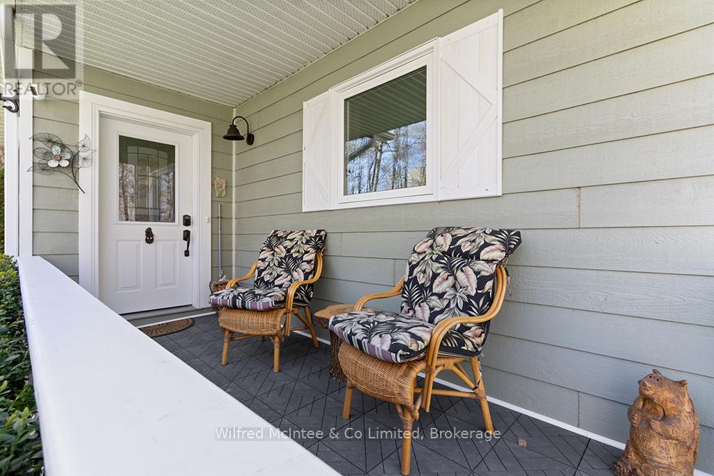 24 Shore Drive, South Bruce Peninsula, Ontario  N0H 1A0 - Photo 13 - X12890586