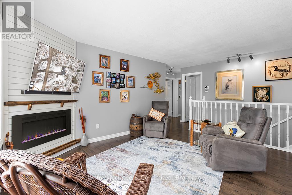 24 Shore Drive, South Bruce Peninsula, Ontario  N0H 1A0 - Photo 15 - X12890586
