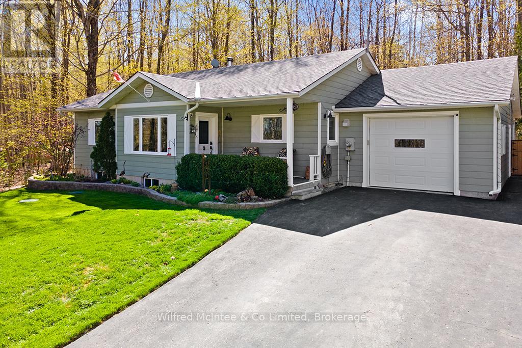 24 Shore Drive, South Bruce Peninsula, Ontario  N0H 1A0 - Photo 2 - X12890586