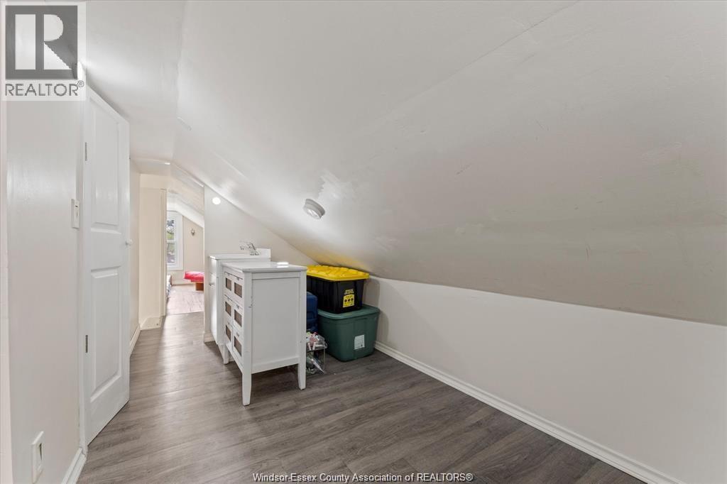 965 Bridge Avenue, Windsor, Ontario  N9B 2M9 - Photo 13 - 26010722