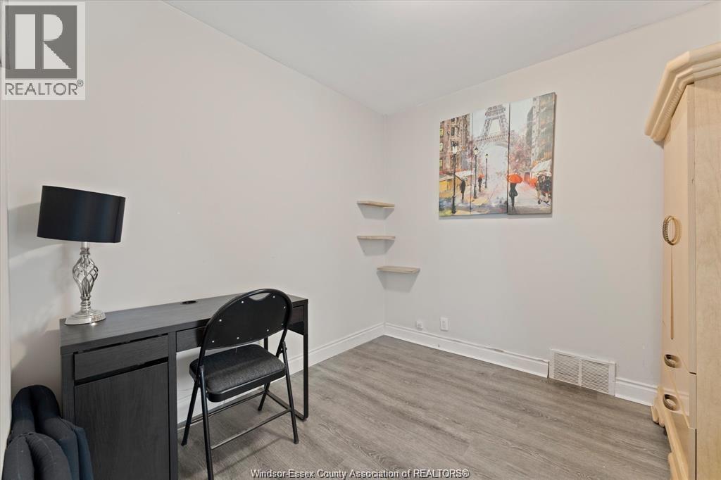 965 Bridge Avenue, Windsor, Ontario  N9B 2M9 - Photo 5 - 26010722