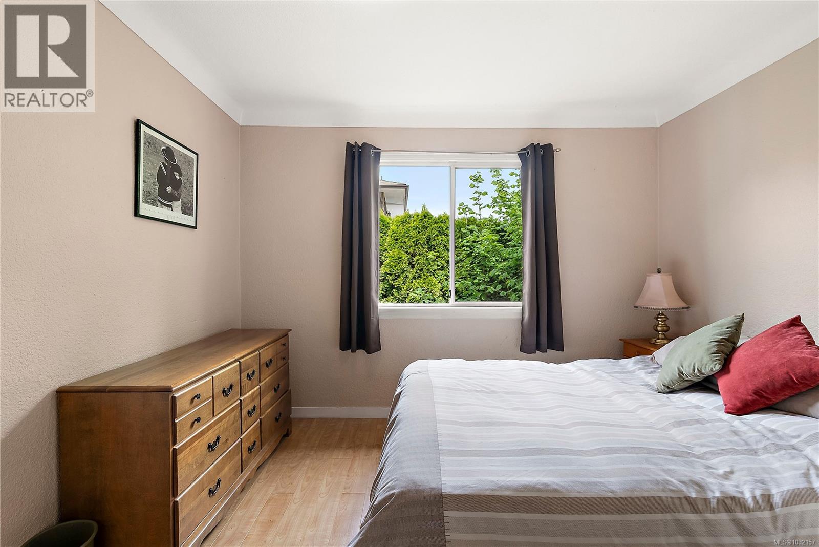 3811 Epsom Dr, Saanich, British Columbia  V8P 3S8 - Photo 11 - 1032157