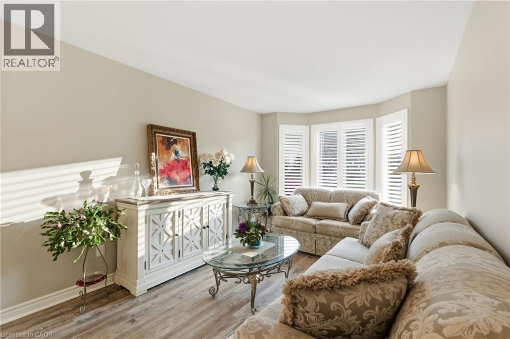 13 Colonial Crescent, Grimsby, Ontario  L3M 5H2 - Photo 6 - 40799754