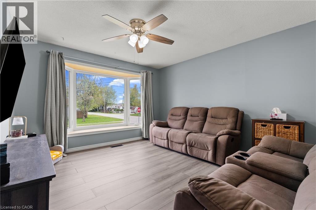 38 Jane Street, Hagersville, Ontario  N0A 1H0 - Photo 14 - 40828419