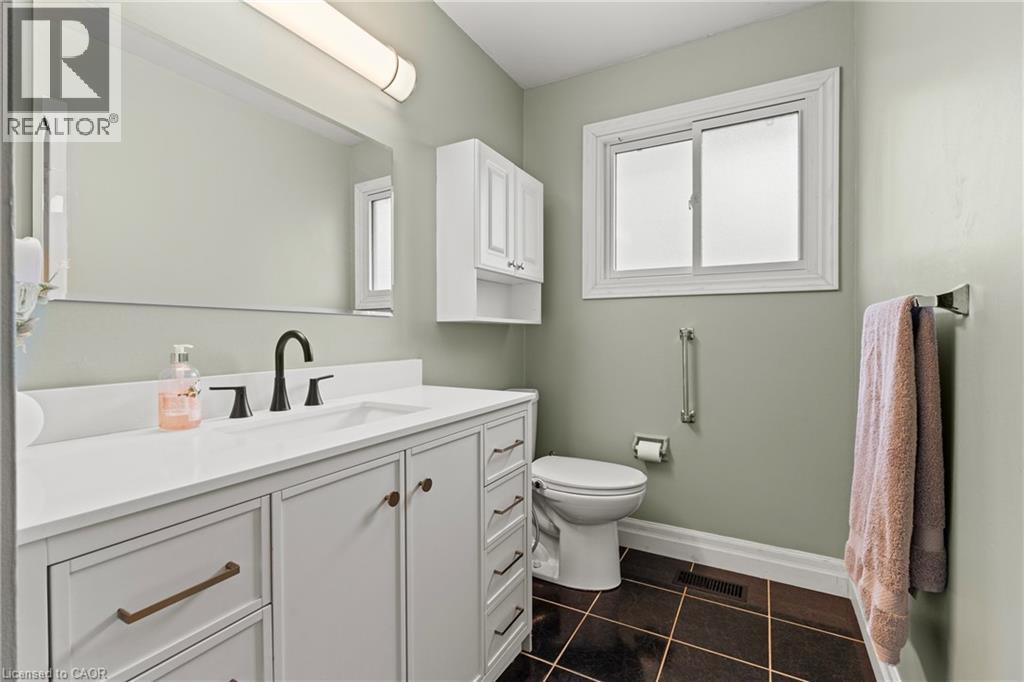 38 Jane Street, Hagersville, Ontario  N0A 1H0 - Photo 20 - 40828419