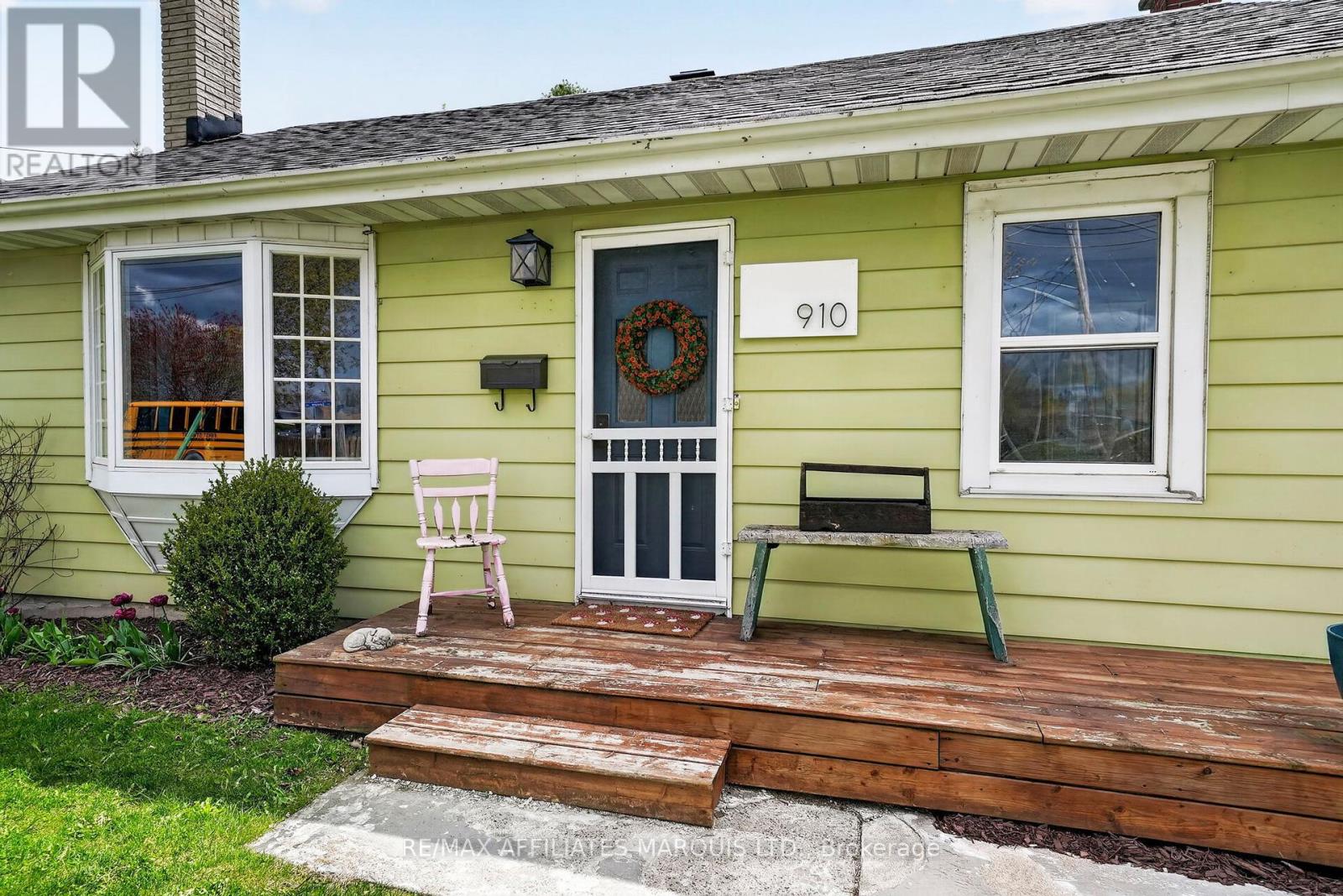 910 Leonard Avenue, Cornwall, Ontario  K6J 1L6 - Photo 2 - X13110950