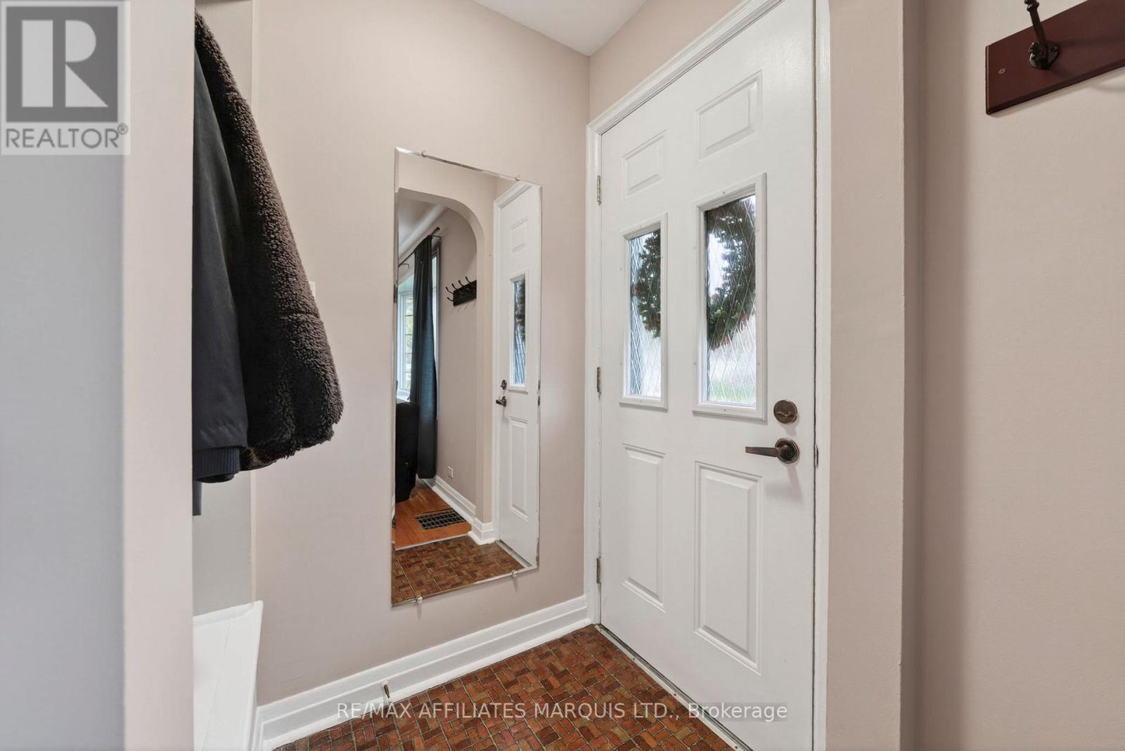 910 Leonard Avenue, Cornwall, Ontario  K6J 1L6 - Photo 3 - X13110950