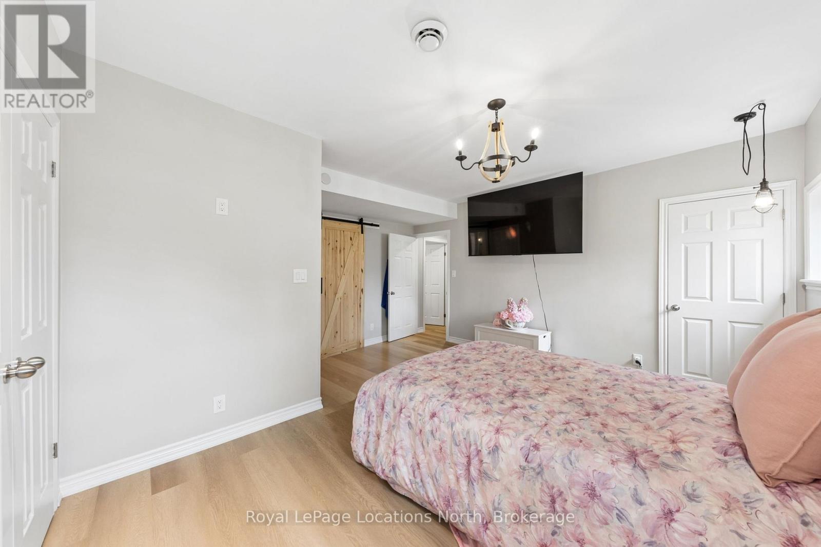 93 Ronald Avenue, Tiny, Ontario  L0L 1P0 - Photo 17 - S13111016