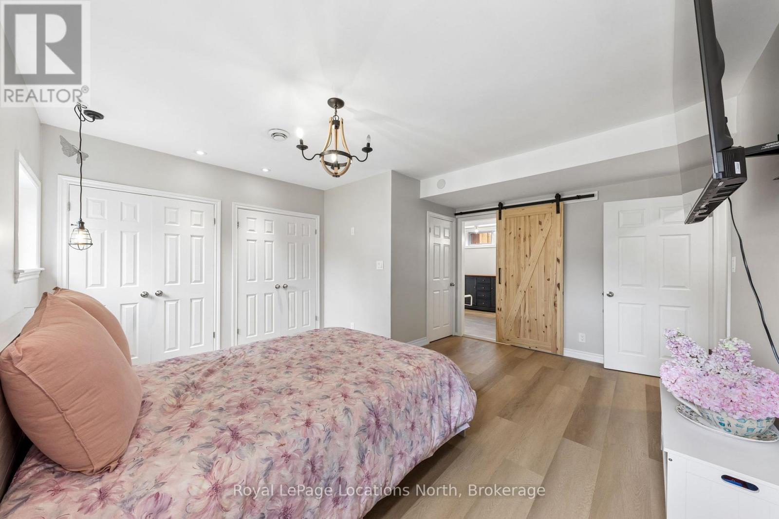 93 Ronald Avenue, Tiny, Ontario  L0L 1P0 - Photo 19 - S13111016