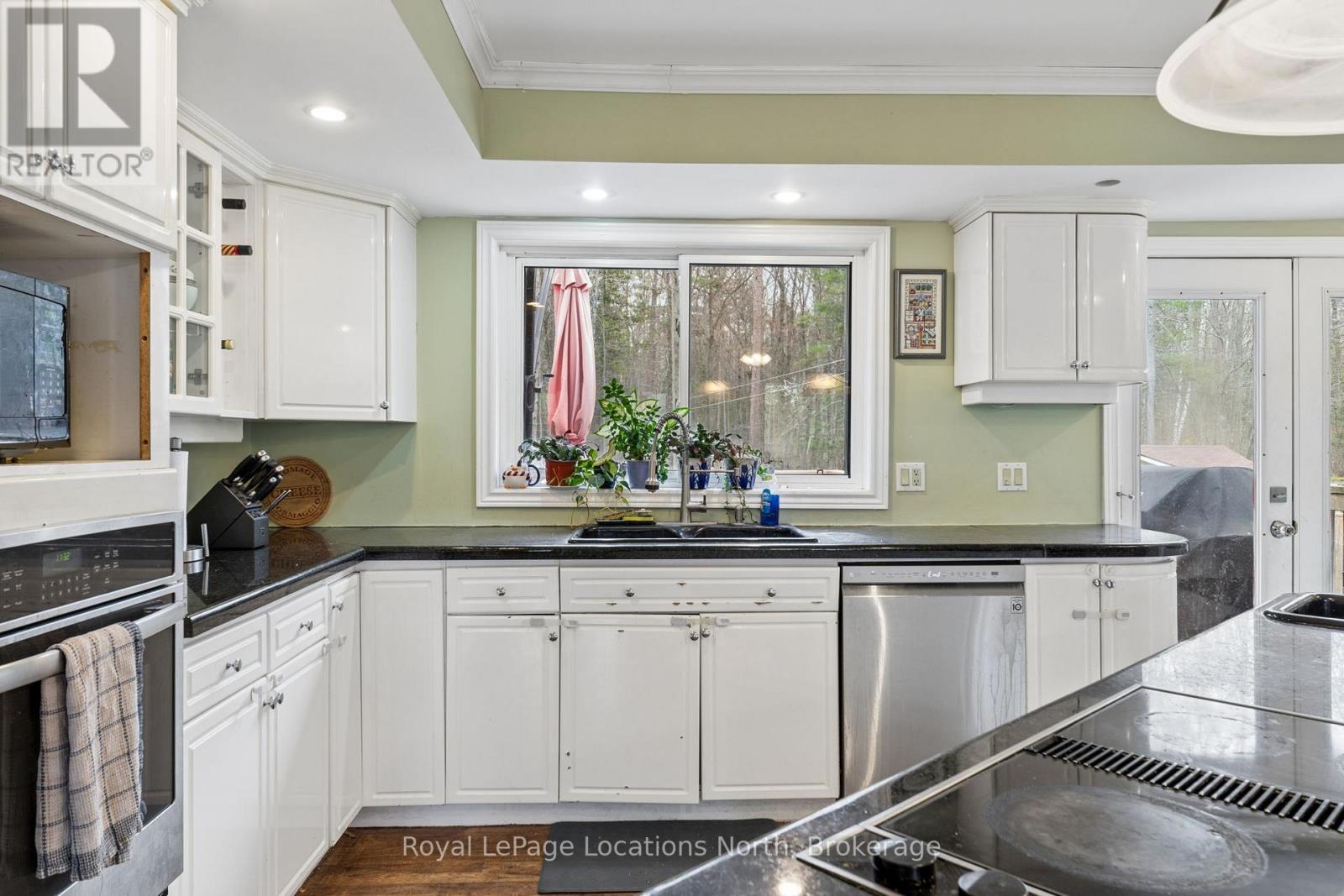 93 Ronald Avenue, Tiny, Ontario  L0L 1P0 - Photo 27 - S13111016
