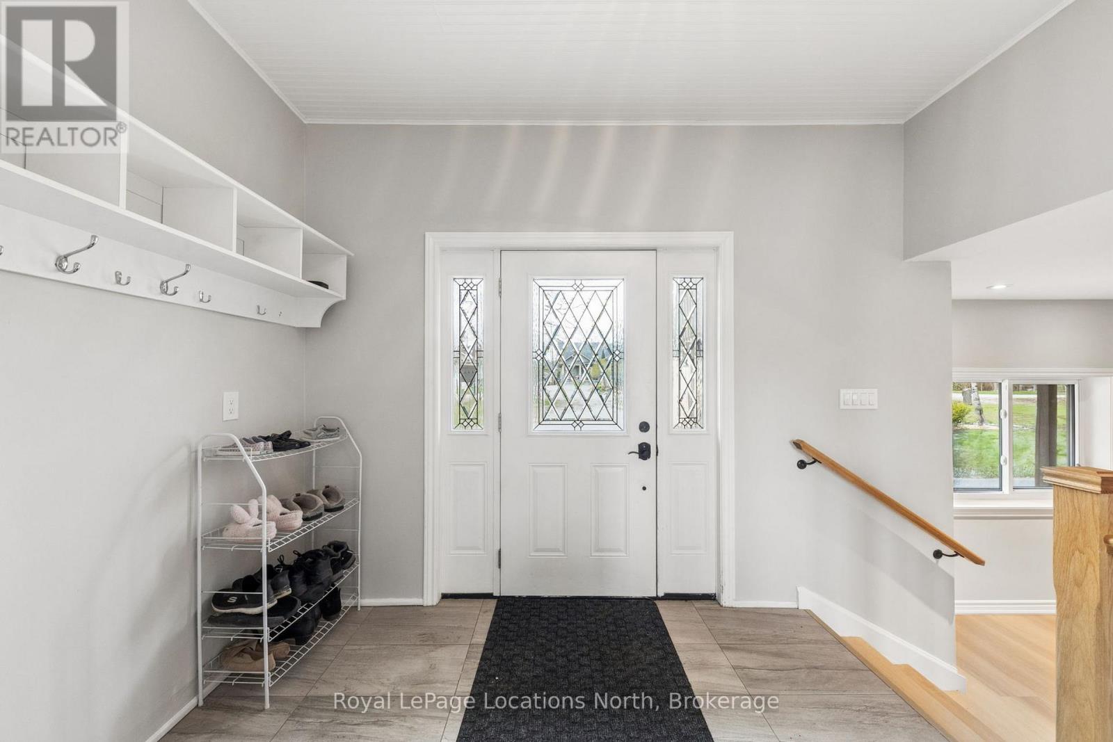 93 Ronald Avenue, Tiny, Ontario  L0L 1P0 - Photo 6 - S13111016