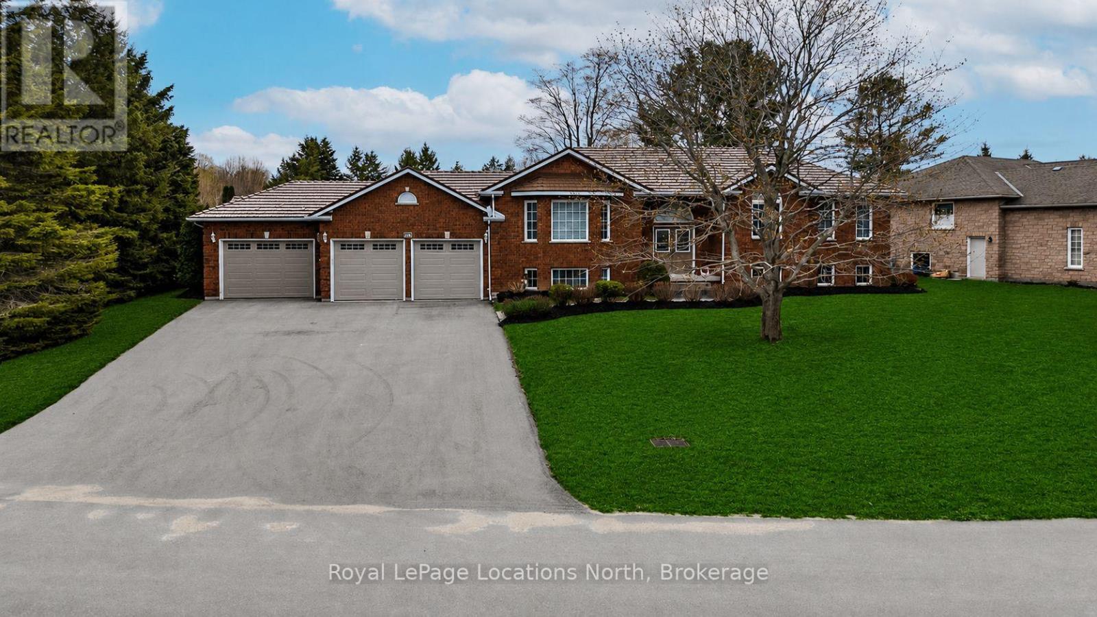 4 HILLIER COURT, Wasaga Beach, Ontario