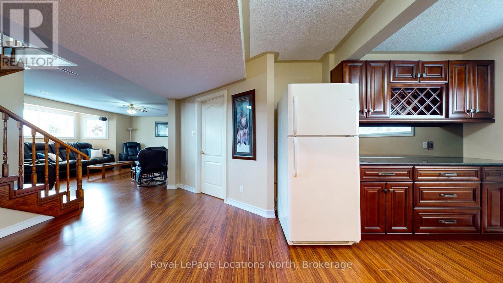 4 Hillier Court, Wasaga Beach, Ontario  L9Z 1J8 - Photo 36 - S13111074