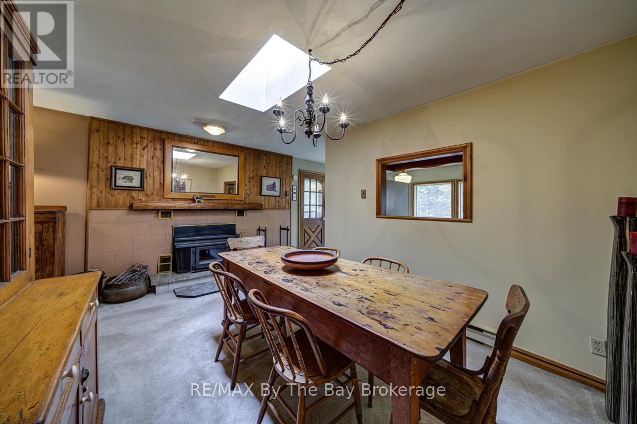8308 County Road 9, Clearview (Creemore), Ontario  L0M 1G0 - Photo 14 - S13111156
