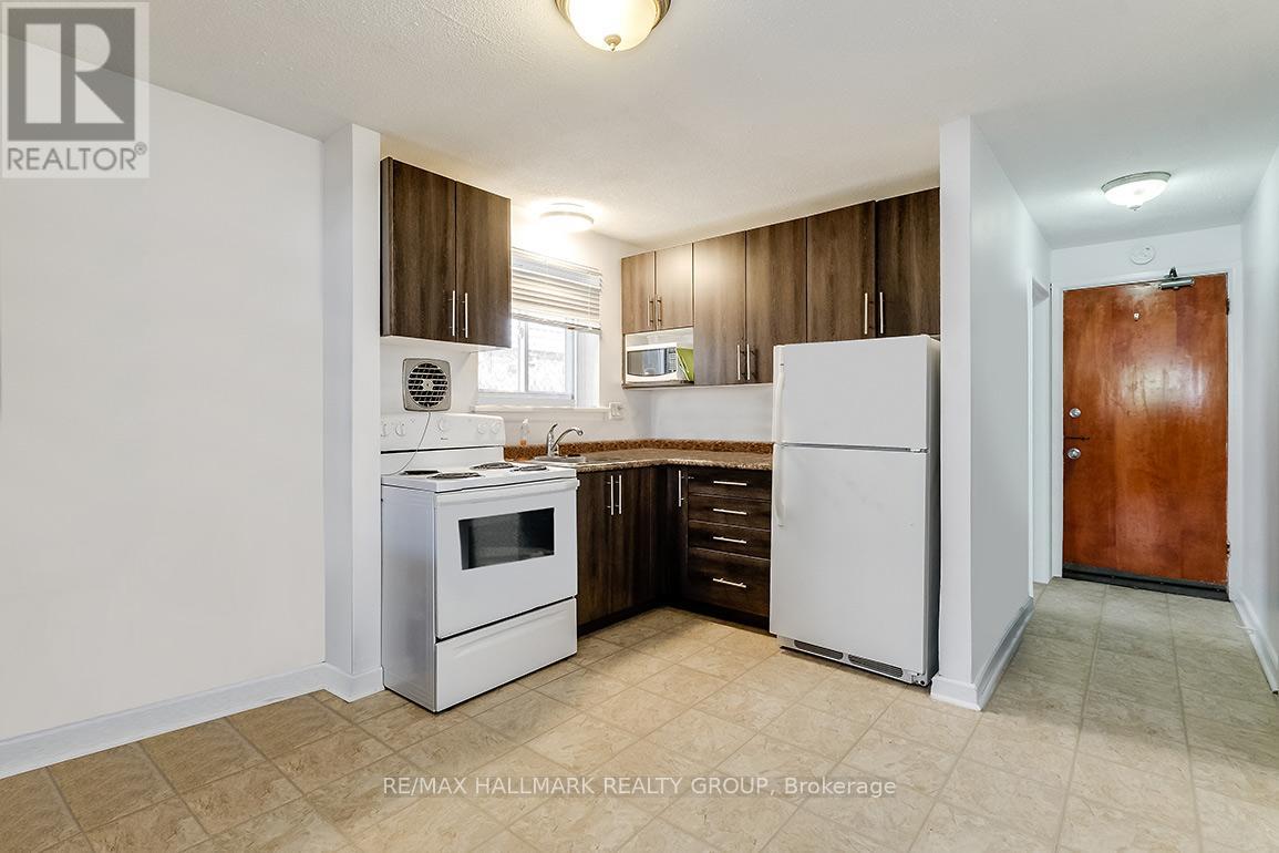 1 - 296 St Patrick Street, Ottawa, Ontario  K1N 5K5 - Photo 2 - X13110980