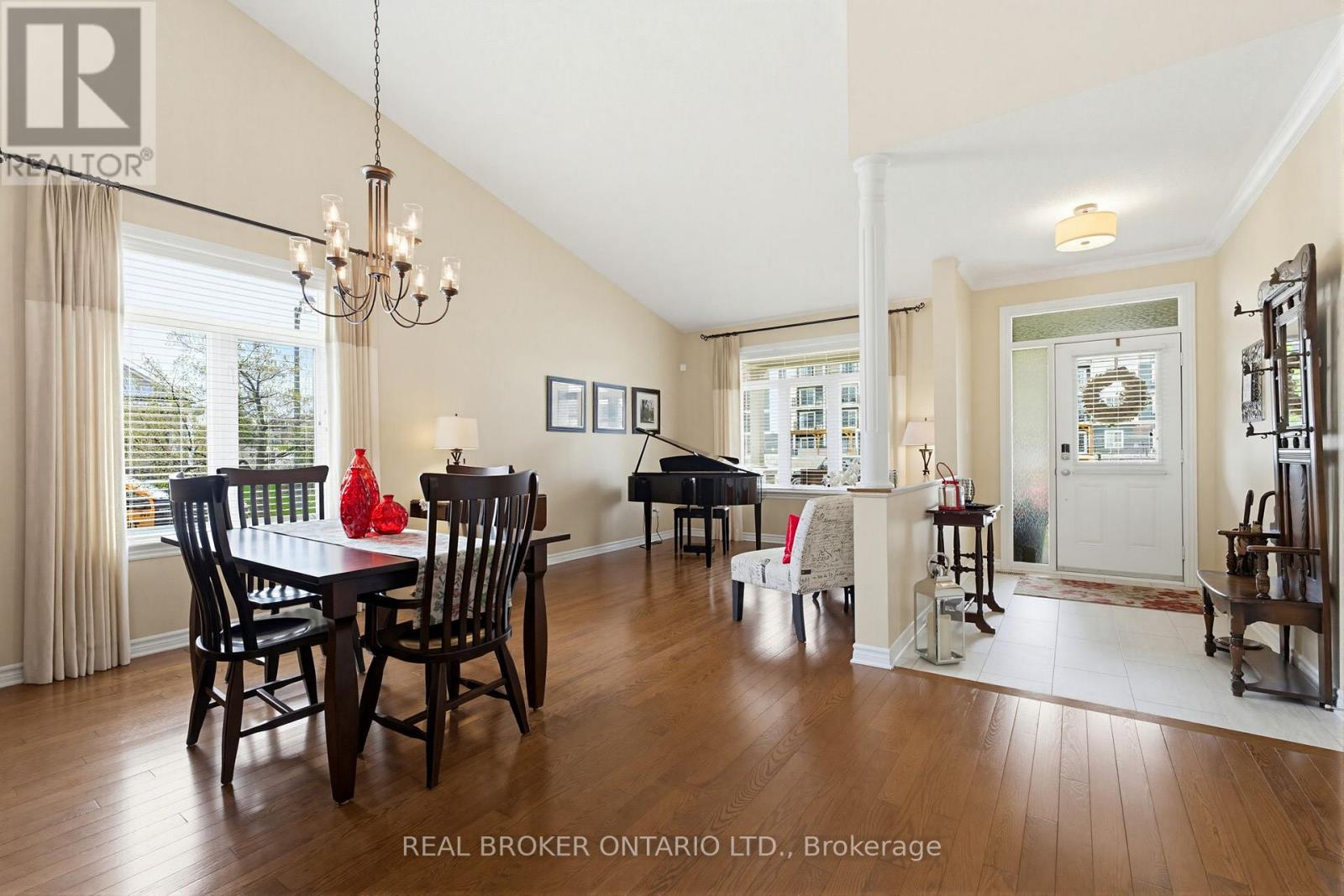 341 Bobolink Ridge, Ottawa, Ontario  K2V 0B9 - Photo 4 - X13111210