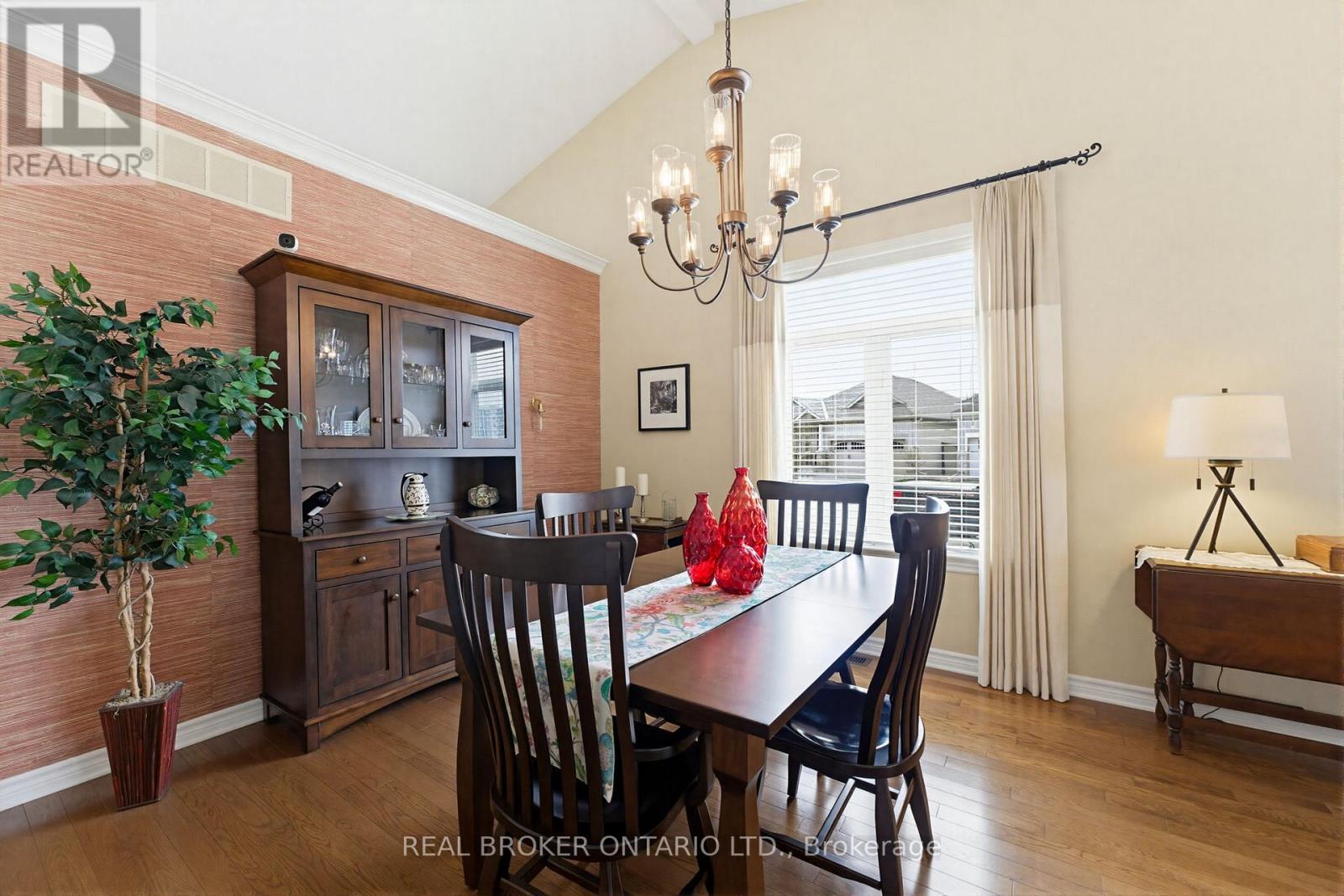 341 Bobolink Ridge, Ottawa, Ontario  K2V 0B9 - Photo 5 - X13111210