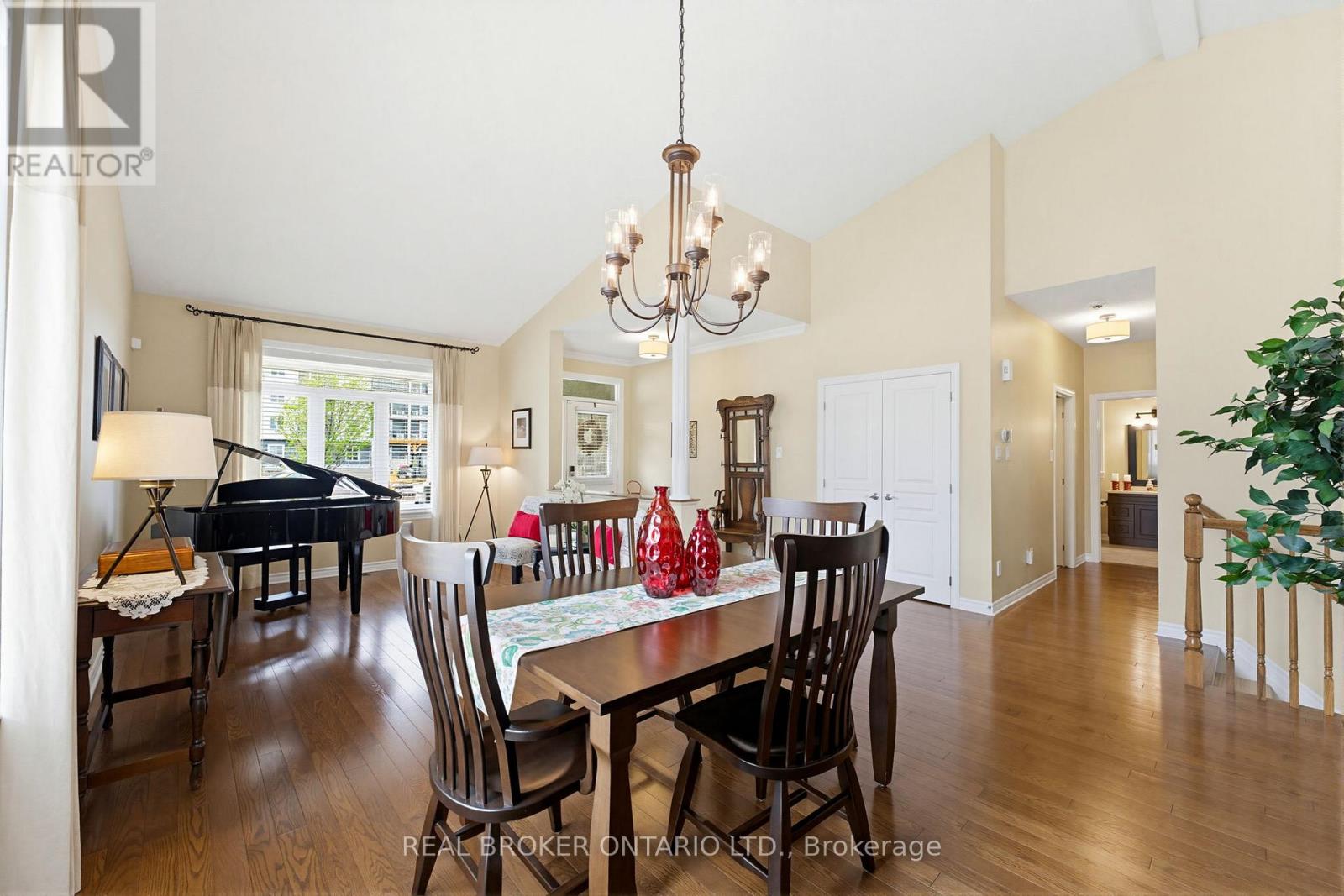 341 Bobolink Ridge, Ottawa, Ontario  K2V 0B9 - Photo 6 - X13111210