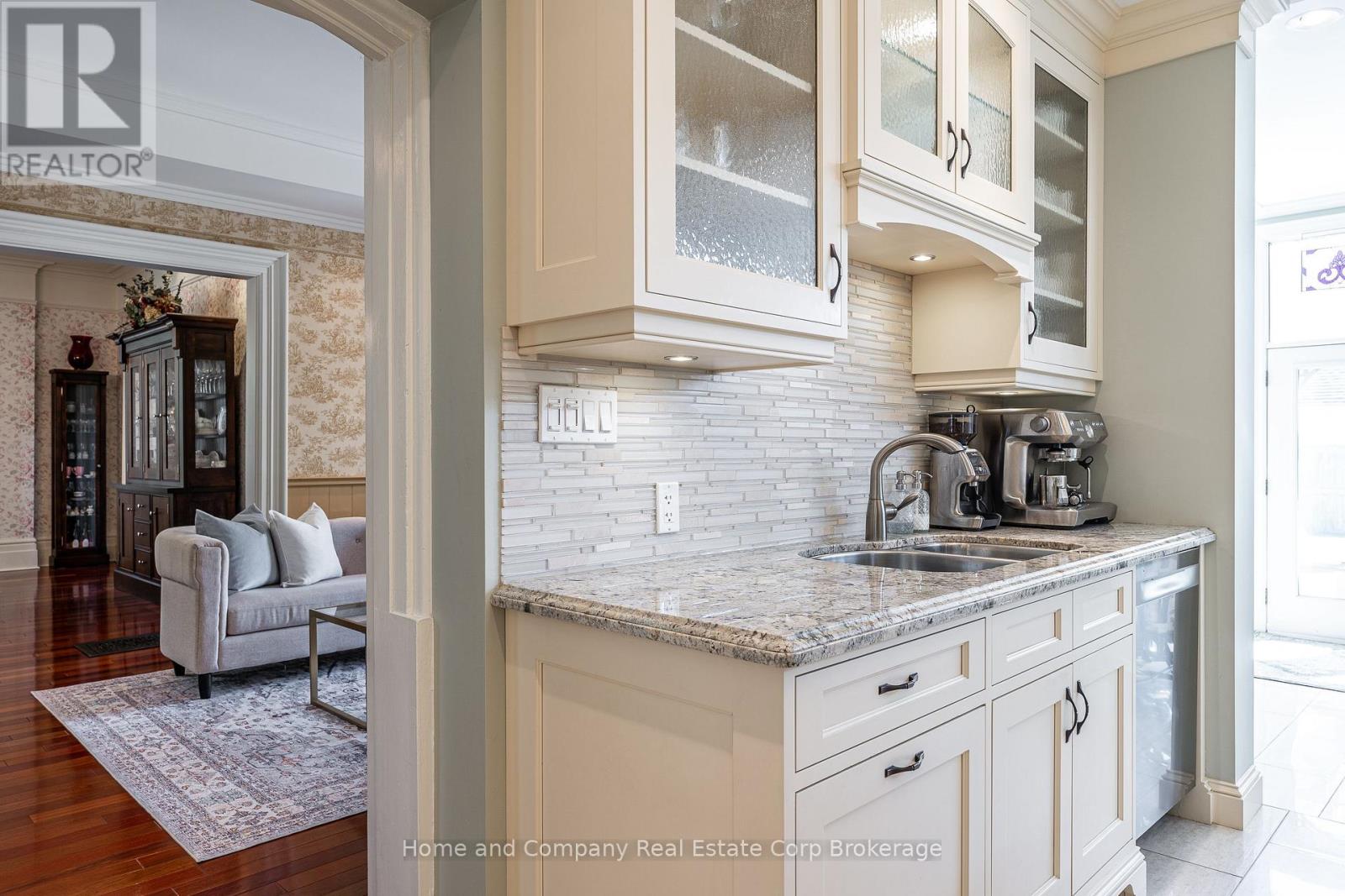 60 Shrewsbury Street, Stratford, Ontario  N5A 2V6 - Photo 17 - X13111064