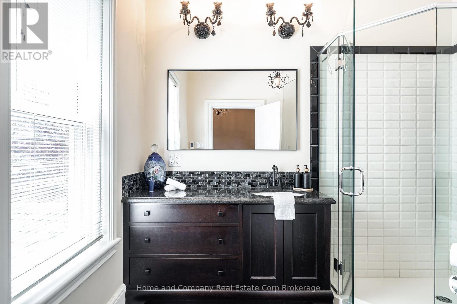 60 Shrewsbury Street, Stratford, Ontario  N5A 2V6 - Photo 38 - X13111064