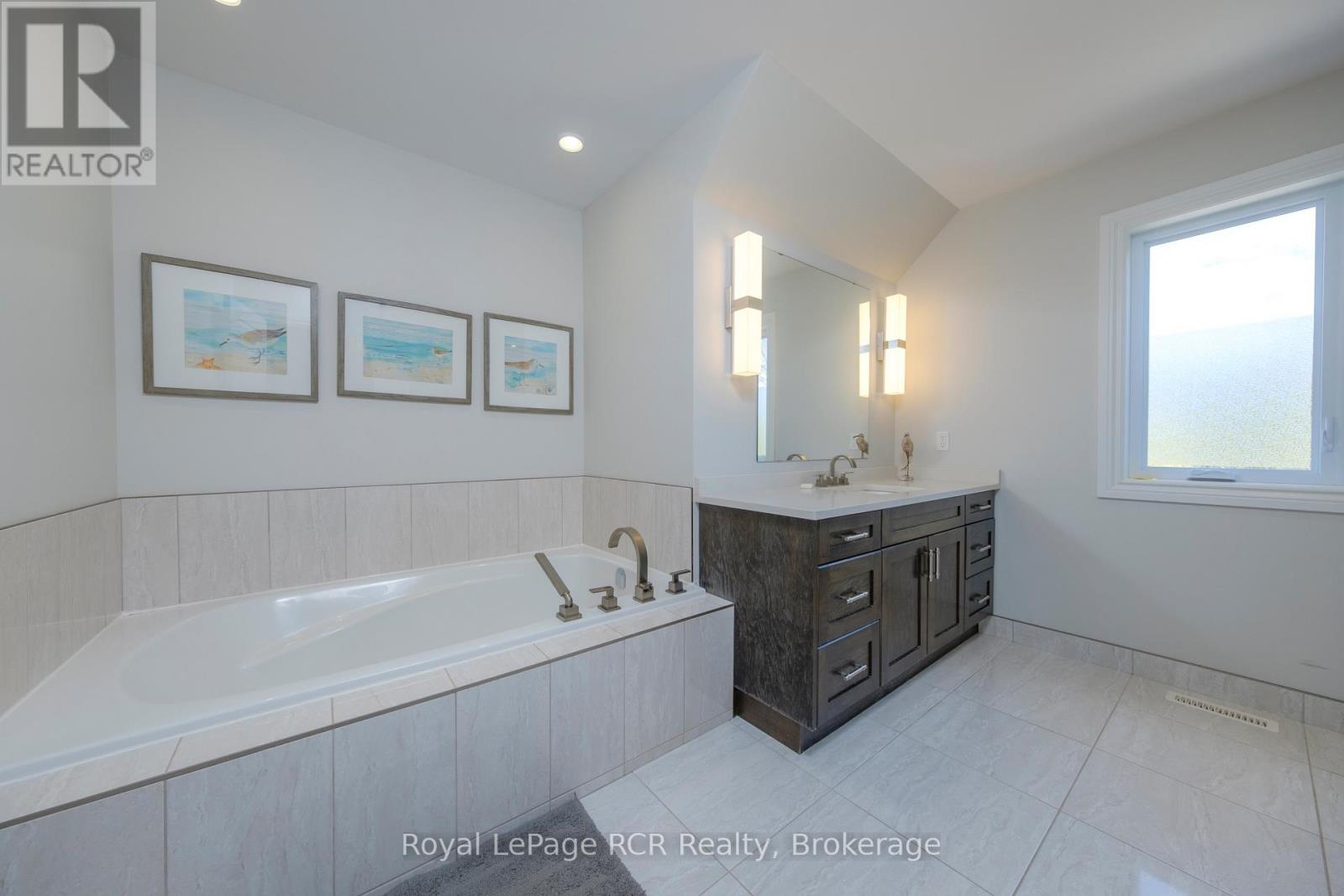 54 Sandpiper Lane, Kincardine, Ontario  N2Z 2X6 - Photo 30 - X13111078