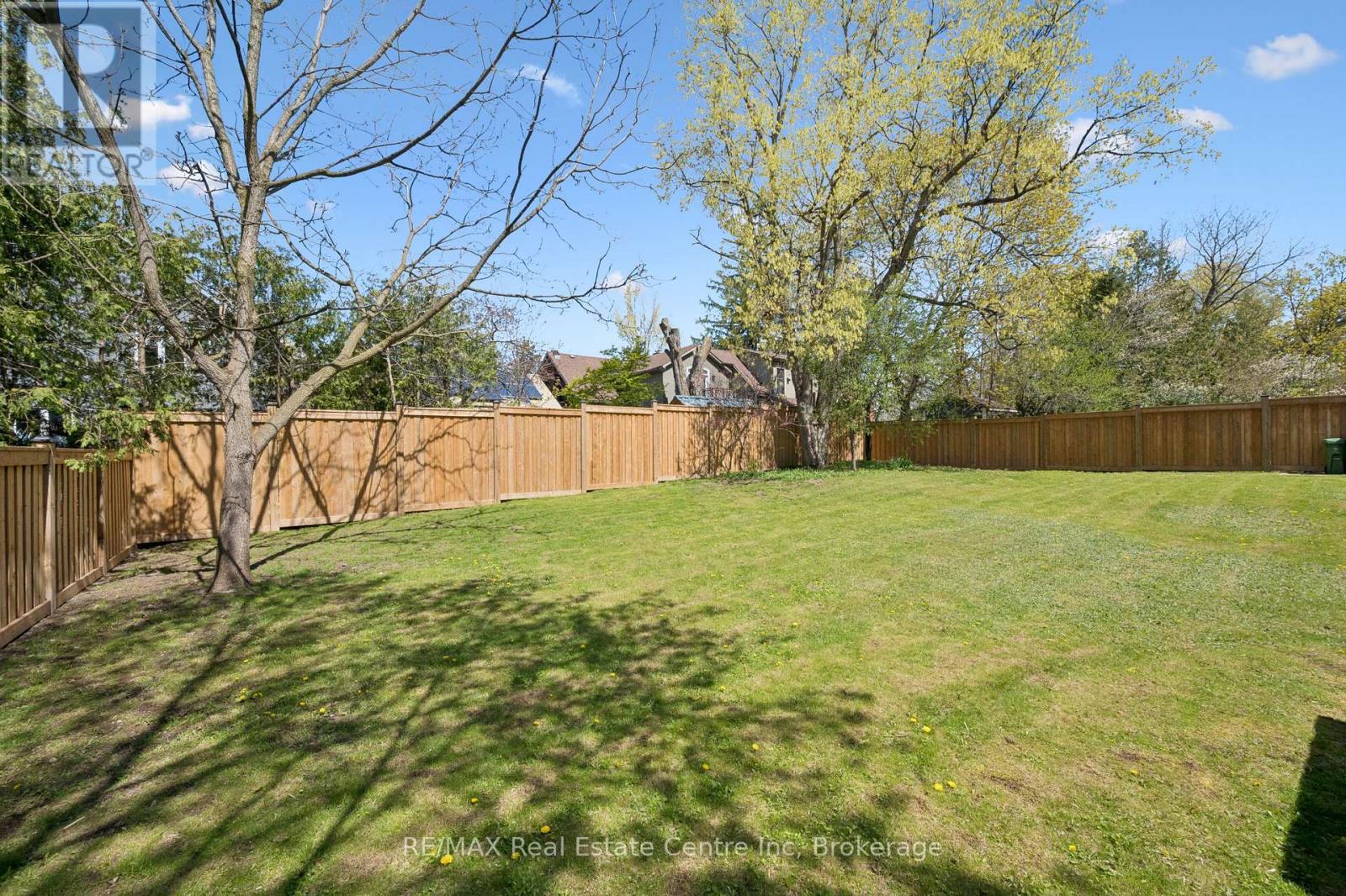 8 Harcourt Drive, Guelph, Ontario  N1G 1J6 - Photo 43 - X13111234