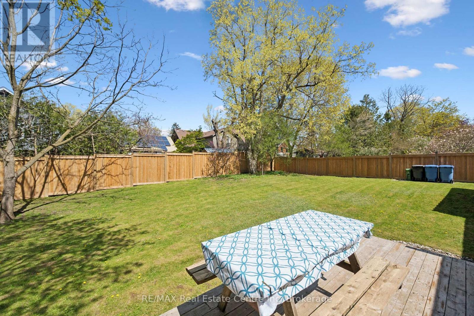 8 Harcourt Drive, Guelph, Ontario  N1G 1J6 - Photo 45 - X13111234