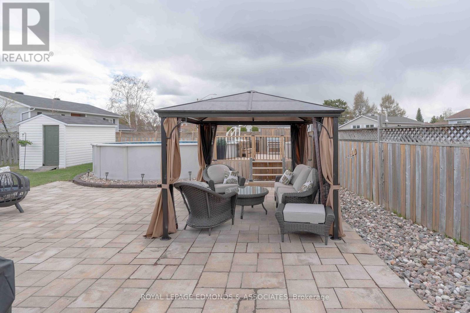 9 Dutch Drive, Petawawa, Ontario  K8H 3M2 - Photo 35 - X13111178