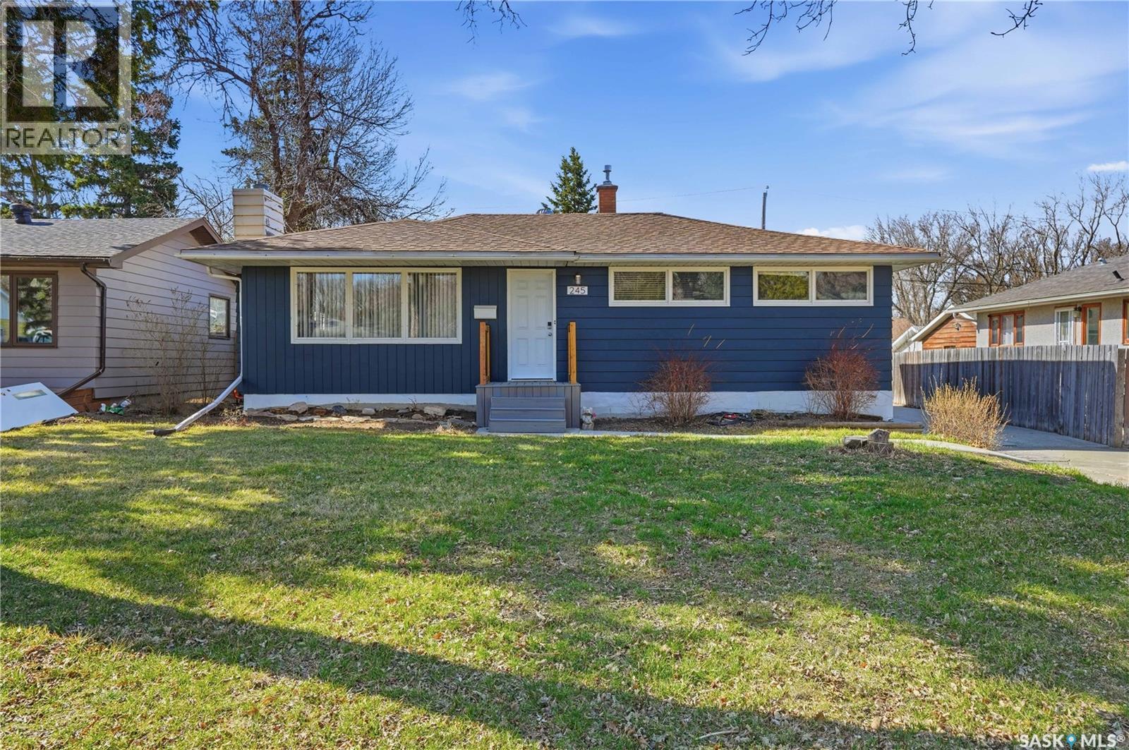 245 Orchard Crescent, Regina, Saskatchewan  S4S 5B9 - Photo 1 - SK035569