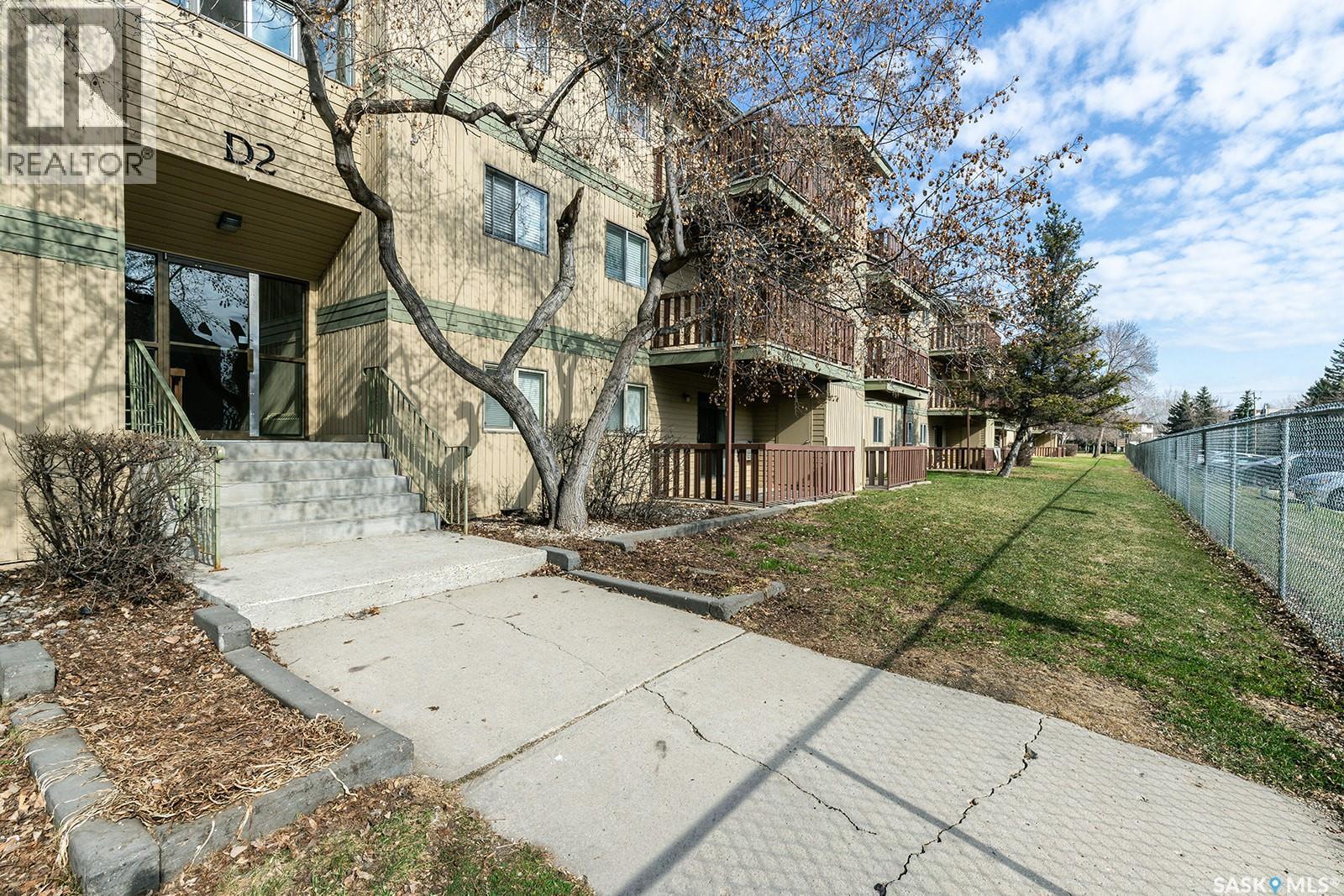 102d2 1121 Mckercher Drive, Saskatoon, Saskatchewan  S7H 5B8 - Photo 2 - SK035502