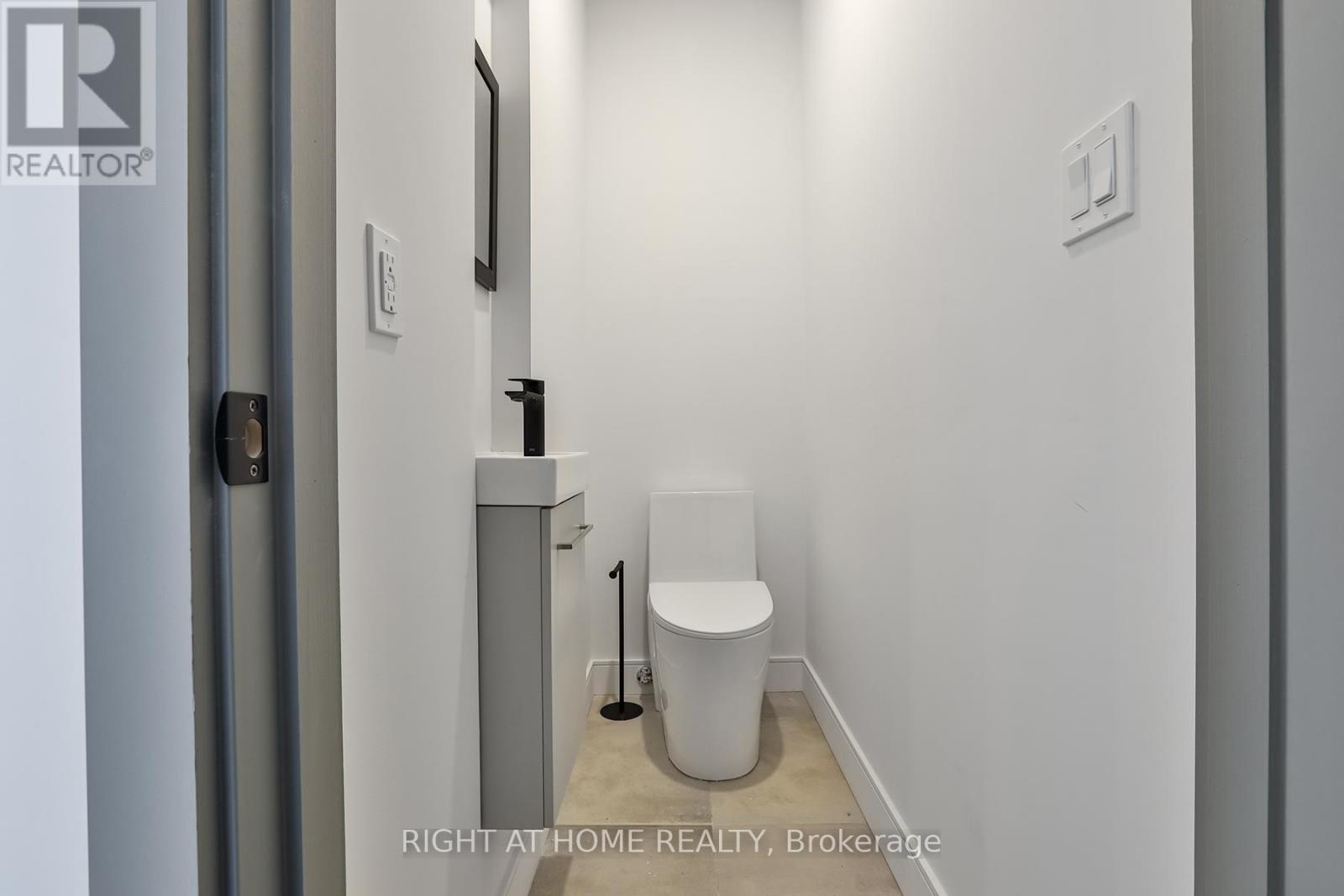 Unit 4 - 1169 Davenport Road, Toronto, Ontario  M6H 2G6 - Photo 10 - C13110954