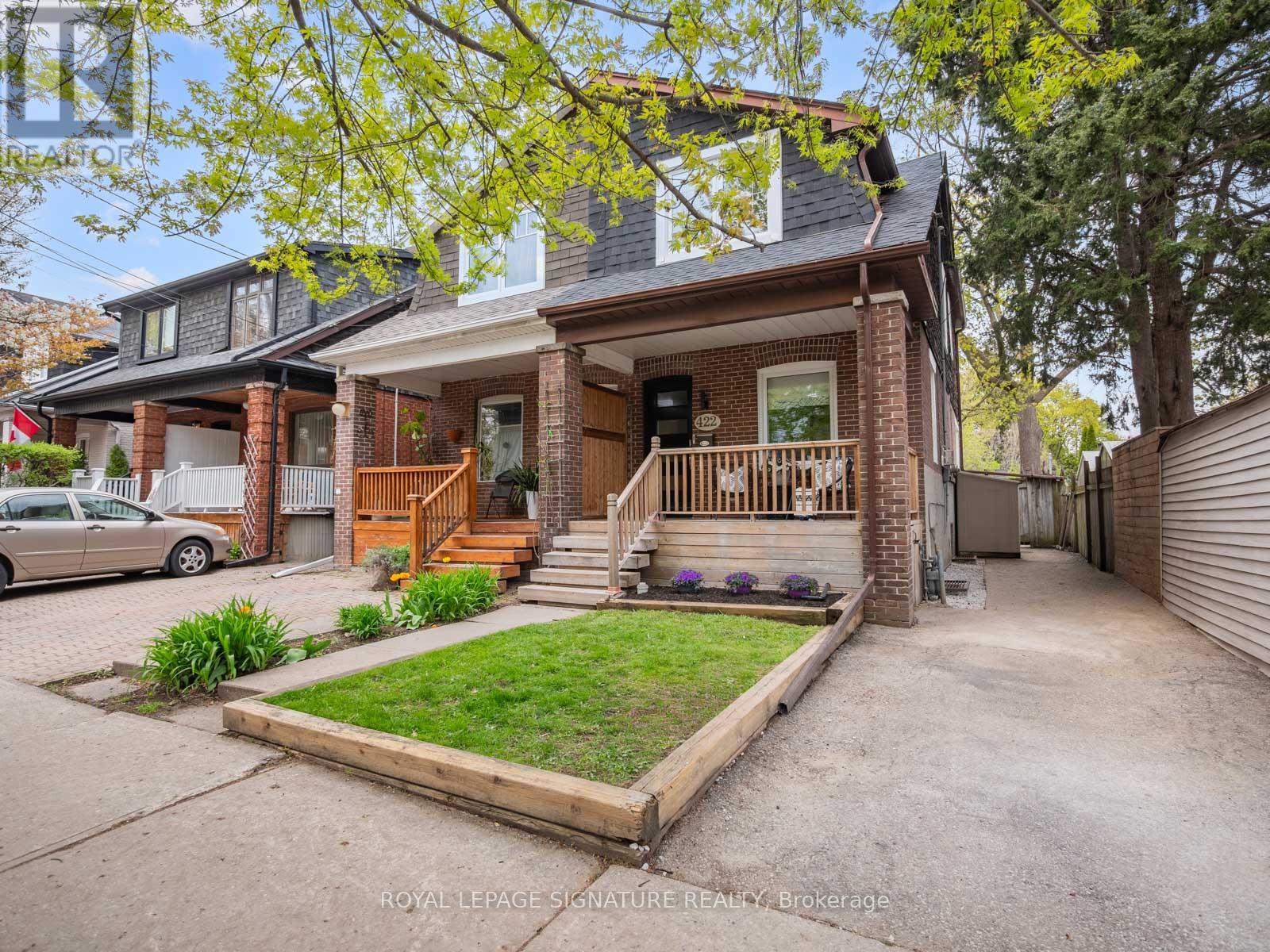 422 DAVISVILLE AVENUE, Toronto, Ontario