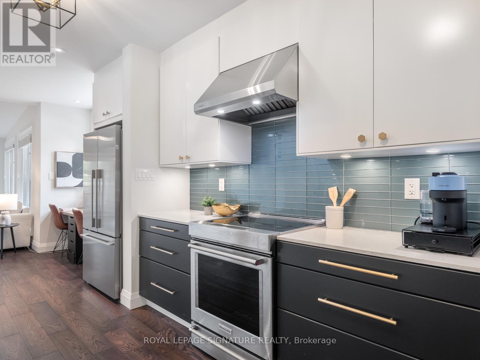 422 Davisville Avenue, Toronto, Ontario  M4S 1H6 - Photo 10 - C13111020